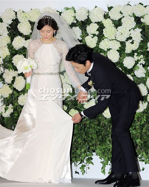 Chosun Online 朝鮮日報 【フォト】チソン＆イ・ボヨン「きょう結婚します！」