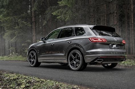 Touareg Abt El Suv Con Dosis Deportiva Conduciendo