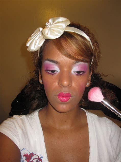 Glamour + Fashion & everything pink: DOLL MAKEUP INSPIRED LOOK