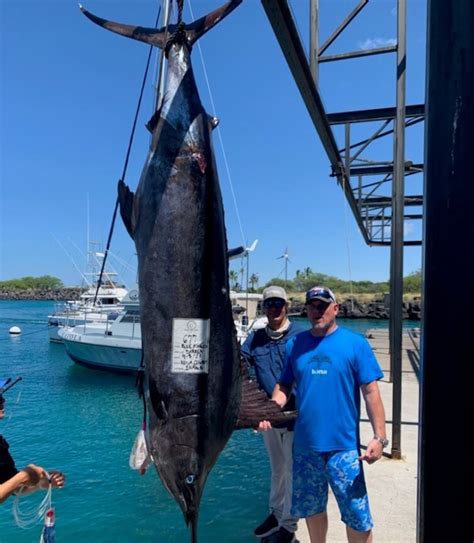 Blue Marlin Fishing Charters Guides And Trips In Hawaii