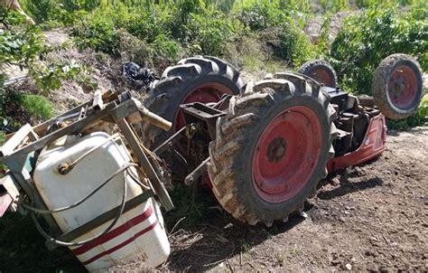 Muere Un Agricultor En Cieza Al Volcar El Tractor Con El Que Estaba