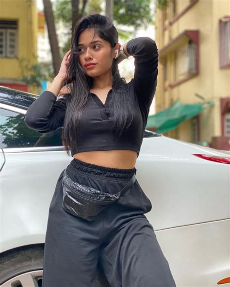 Avneet Kaur Vs Jannat Zubair Rahmani Vs Arishfa Khan Who S The Queen Of Hotness In Black