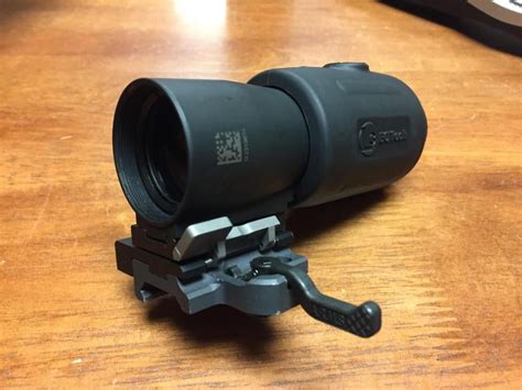 EOTECH Magnifier w/ Mount