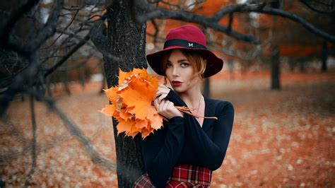 Girl Beauty Leaves Autumn Hd Wallpaper