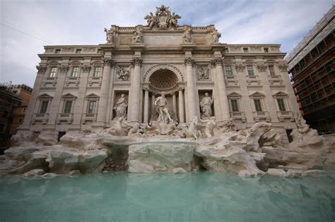 La Fontana Di Trevi Torna A Splendere Dopo Il Restauro Nuova