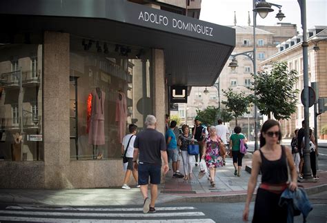 Adolfo Domínguez prepara su despliegue en América Latina Infobae