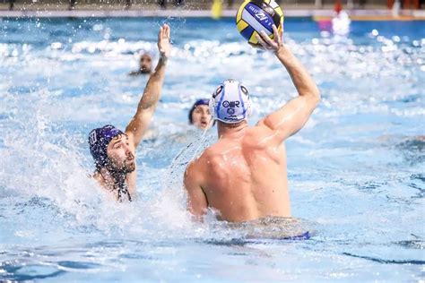 Pallanuoto An Brescia La Luce Si Spegne Anche In Champions Giornale