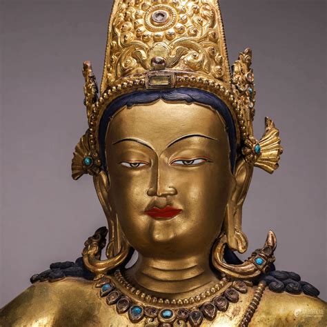 51BidLive A Gilding Copper Guanyin Statue