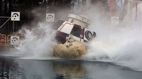 Boeing's Starliner Spaceship for Astronauts Completes Water Landing ...