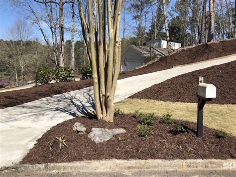 Brown Mulch For Sale in Alpharetta, Cumming, Johns Creek & Milton, GA