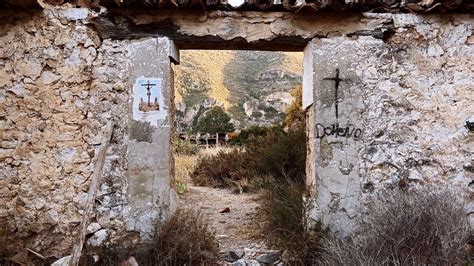 Dome O Viejo El Misterioso Pueblo Abandonado Y Posteriormente Derruido