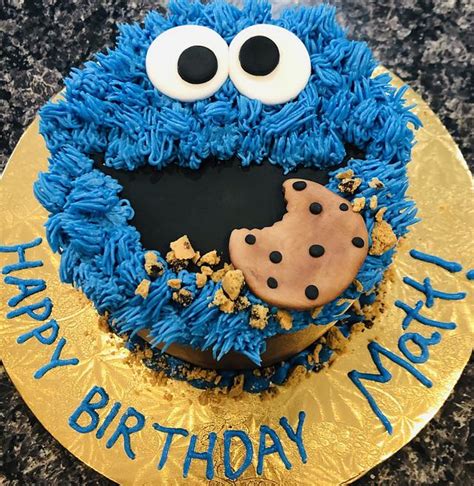 Cookie Monster Birthday Cake - Decorated Cake by MerMade - CakesDecor