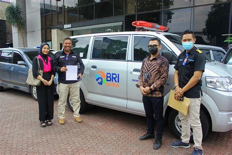 Serah Terima Mobil Ambulance Bri Cv Bankun Usaha Mandiri