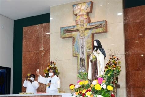 Comunidade De Santa Terezinha Realiza Novena E Festa Em Honra A Sua