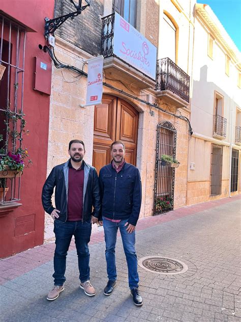 Ramiro Incorpora Al Cocinero Toni Romans En La Lista Del PSPV De Ondara