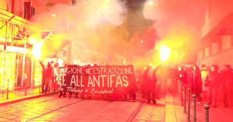 Milano Corteo Per Ilaria Salis In Zona Ticinese Attimi Di Tensione