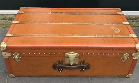 Antique Moynat travelling trunk - Pinth Vintage Luggage