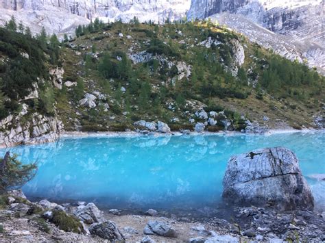 The Stunning Day Hike to Lago di Sorapis in Northern Italy