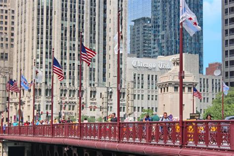 The Cta El Train Crossing A Bridge In Downtown Chicago Illinois Usa