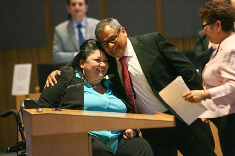 In History Making Moment Mary Zendejas Sworn In As Long Beach City