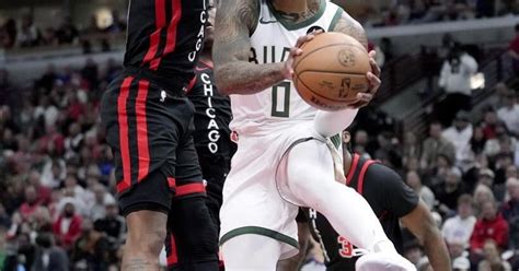 Giannis Antetokounmpo Has 46 Points 16 Rebounds In Bucks 113 97 Victory Over Bulls