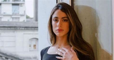 Cuánto cuesta la bikini favorita de Tini Stoessel y en qué parte del mundo la compró ANR