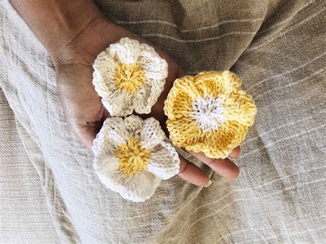 Knitting Flower Easy Flower Pattern Knit Beginner Friendly Etsy