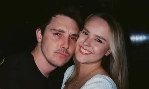 LazarBeam Gifted His Girlfriend a Custom Minecraft World