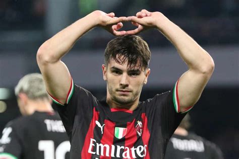 Via Brahim Diaz Sostituto A Zero Scippo Al Bayern Milanweb It