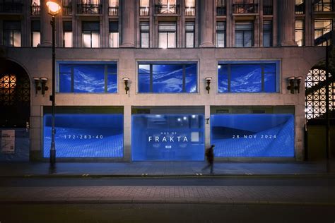 Ikeas Blue Frakta Bags Are Getting An Oxford Street Pop Up Wallpaper