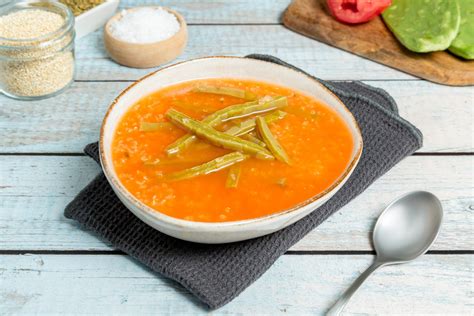 Sopa de Nopales con Quinoa Recetas Nestlé