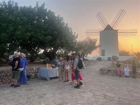 Sa Punta Des Mol Acoge La Exposici N Ibiza La Isla Perdida De Walter