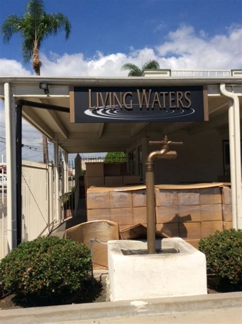 Visiting Ray Comfort/Living Waters Ministries - Baines Family 2015 USA ...