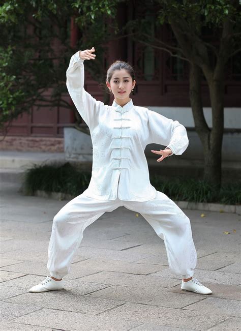 2017 Traditional Chinese Clothing Womem Kung Fu Clothing Silk Taiji