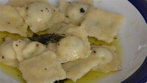 Raviolis au beurre de sauge facile et rapide découvrez les recettes