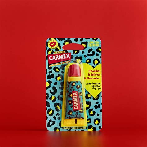 Carmex Classic Wild Lip Balm Tube 10g