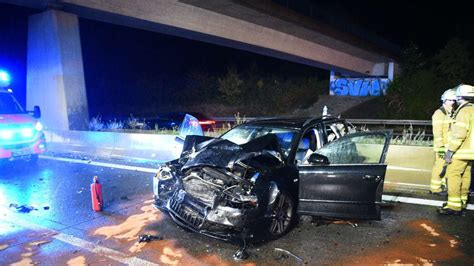 Horror Unfall Auf Der A Sieben Verletzte Nach Massen Crash