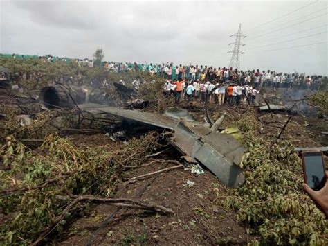 Hals Sukhoi Jet Crashes In Maharashtras Nashik Both Pilots Safe