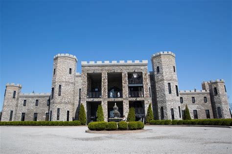 Castle Post Lexington Ky Wedding Venue In Versailles Beautiful