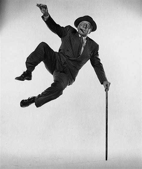 Philippe Halsman Jump Book Aux éditions De La Martinière LŒil De La