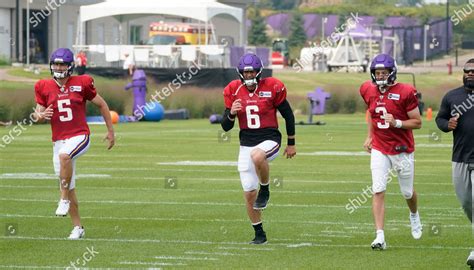 MINNESOTA VIKINGS QUARTERBACKS JAKE BROWNING RIGHT Editorial Stock ...