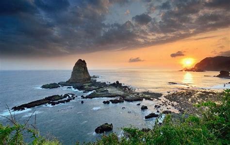 Harga Tiket Masuk Dan Lokasi Pantai Papuma Jember Surga Wisata Yang