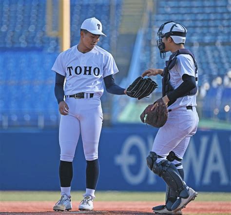 東邦は大阪桐蔭に大敗 プロ注目149キロ右腕の宮国は5回6失点ホロ苦の全国デビュー【神宮大会】：中日スポーツ・東京中日スポーツ