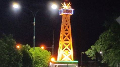 Monumen Tanjung Puri Atau Tugu Obor Mabuun Ikon Tabalong Kalsel Yang