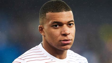 Mercato Psg Lavenir De Kylian Mbappé Totalement Relancé Par Un