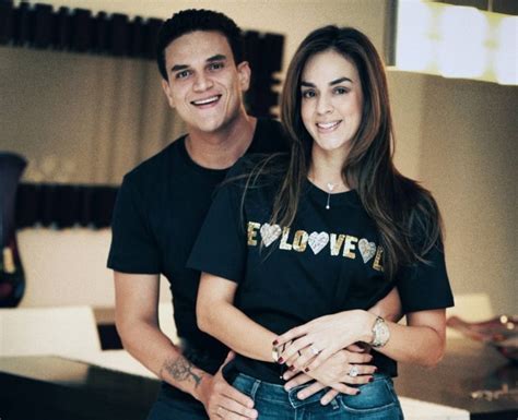 El Rom Ntico Video De Silvestre Dangond Bailando Con Su Esposa