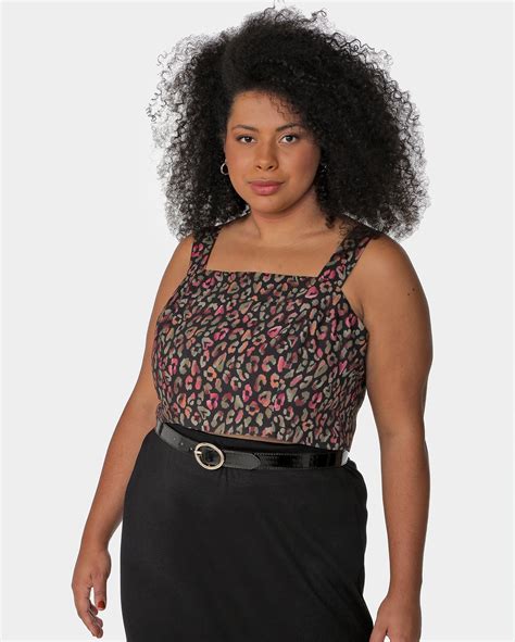 Riachuelo Regata Plus Size Feminina Cropped On A Preto Filipa By