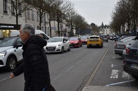 Dans Le Centre Ville De Cosne Le Stationnement Gratuit Est Un Outil De