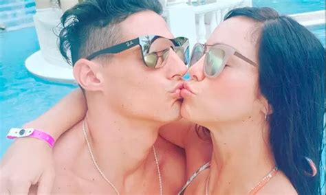 Paloma Fiuza Y Facundo Gonz Lez Disfrutan De Todo Su Amor En Colombia