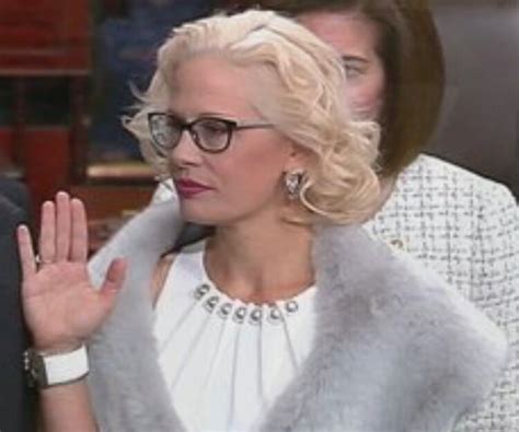 'She Looks Like a Stripper' Dem AZ Senator Kyrsten Sinema Wears a Mini ...